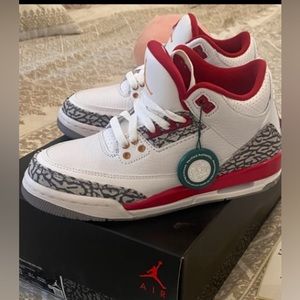 Jordan 3s Cardinal Red BNIB